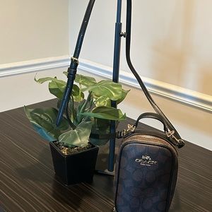 Coach Eva Phone Crossbody Signature Canvas
